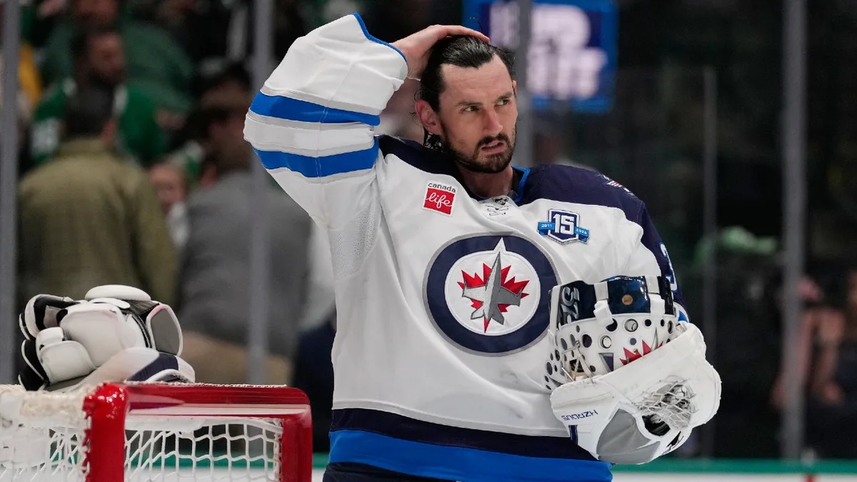Connor Hellebuyck publicly requests trade from Jets