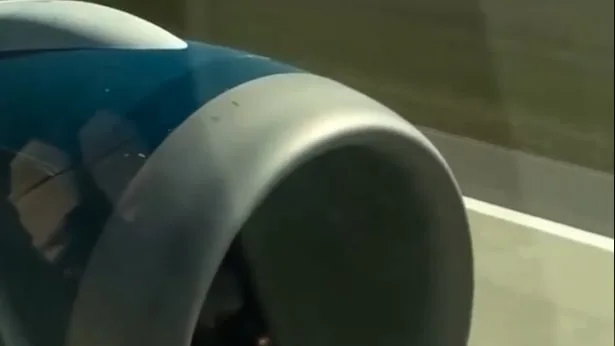 Passagier filmt aus der Kabine - Hier endet die Startbahn!