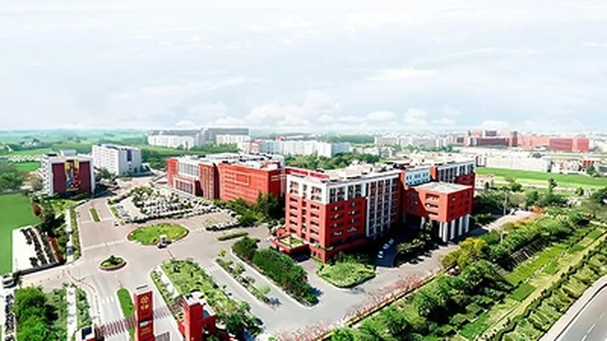 Chandigarh University Provides In-House Training for Civil Services, Defence, Management, Banking & PSUs
