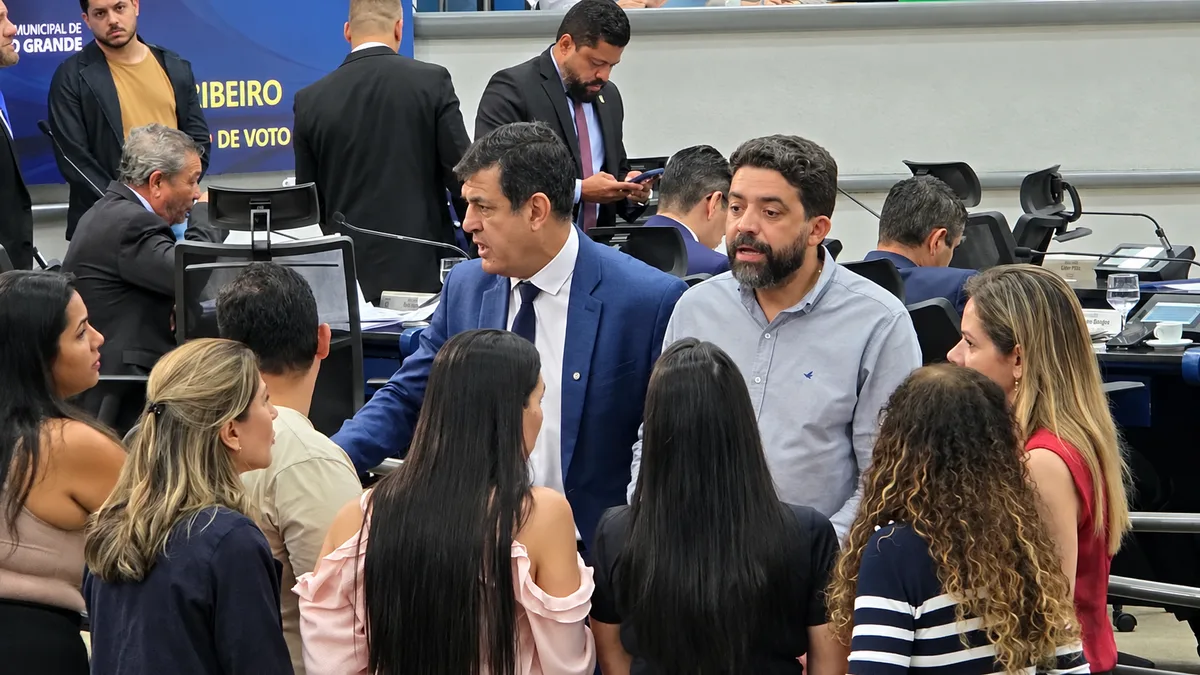 Prefeitura retira projeto sobre conselheiros tutelares após impasse na Câmara