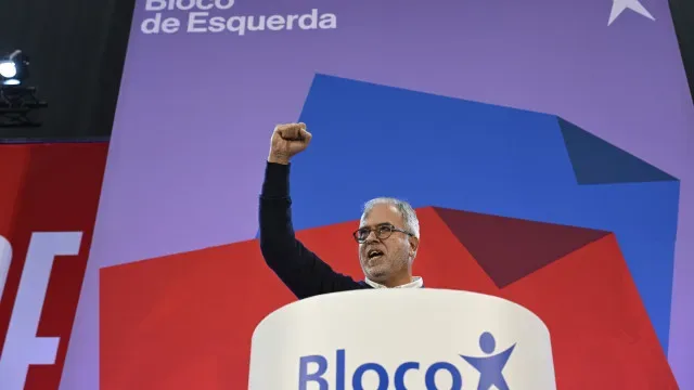 BE diz que lei do arrendamento vai para "o lixo". Ventura? "À rasca"