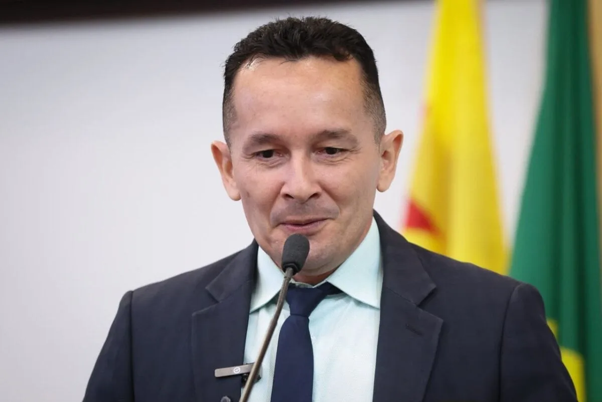 Adailton confirma repasses de R$ 16 milhões do governo ao Santa Juliana
