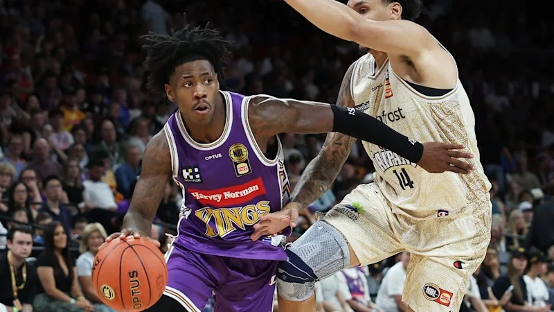 Sydney Kings thump Cairns to launch NBL title defence in style