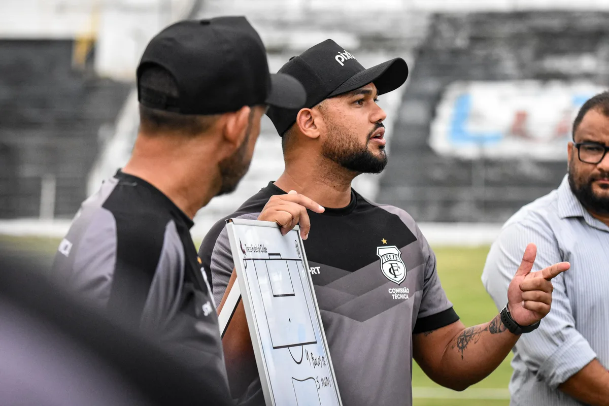 Treze anuncia Ítalo Nascimento como novo técnico do sub-20