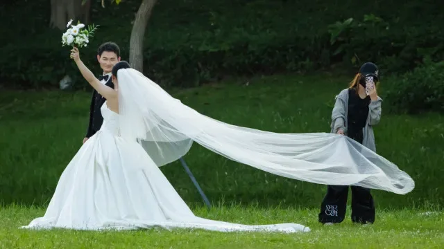 Registar casamento em bancos ou estações de metro? Na China já se pode