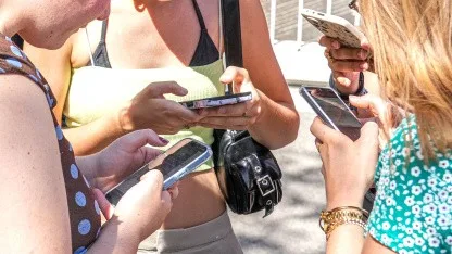 Social-Media-Sucht bei Jugendlichen: Ein Streitwert so groß wie Meta selbst