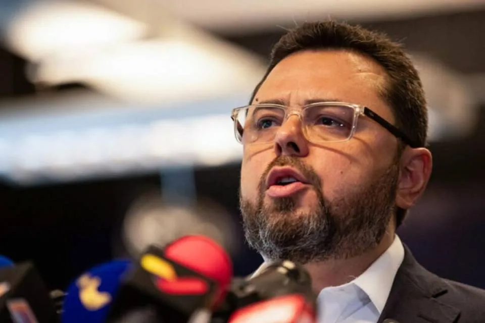 Antonio Ecarri confirma trabajo con Steve Hanke: Atacan pero no presentan propuestas