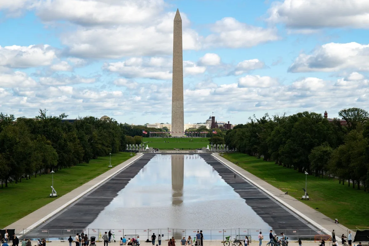 Trump’s Reflecting Pool liner failed in a whopping 85 places, inspection finds