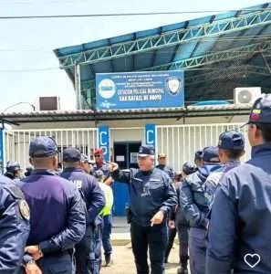 Separan de sus cargos a policías de Portuguesa