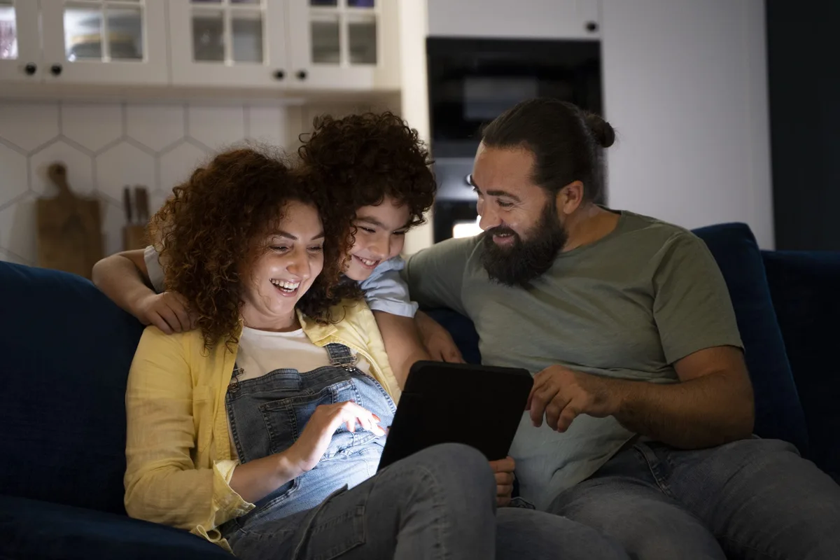 Segurança da família: Como proteger os mais novos no Android e no Windows?