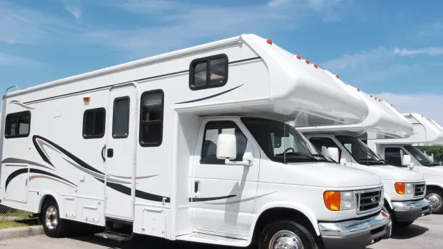 Câmara de Matosinhos manda encerrar parque de autocaravanas ilegal