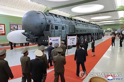 北, 국방혁명박물관 개관…ICBM 화성-20·신형 SLBM 등 전시