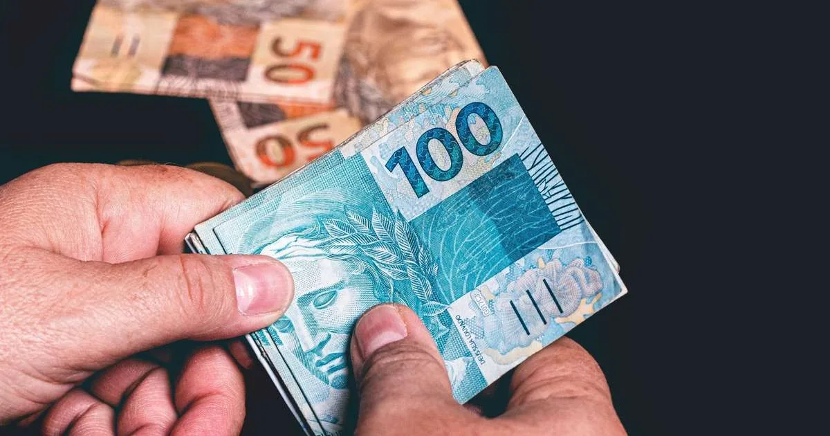 Governo prevê novo salário mínimo de R$ 1.741 em 2027; entenda a proposta