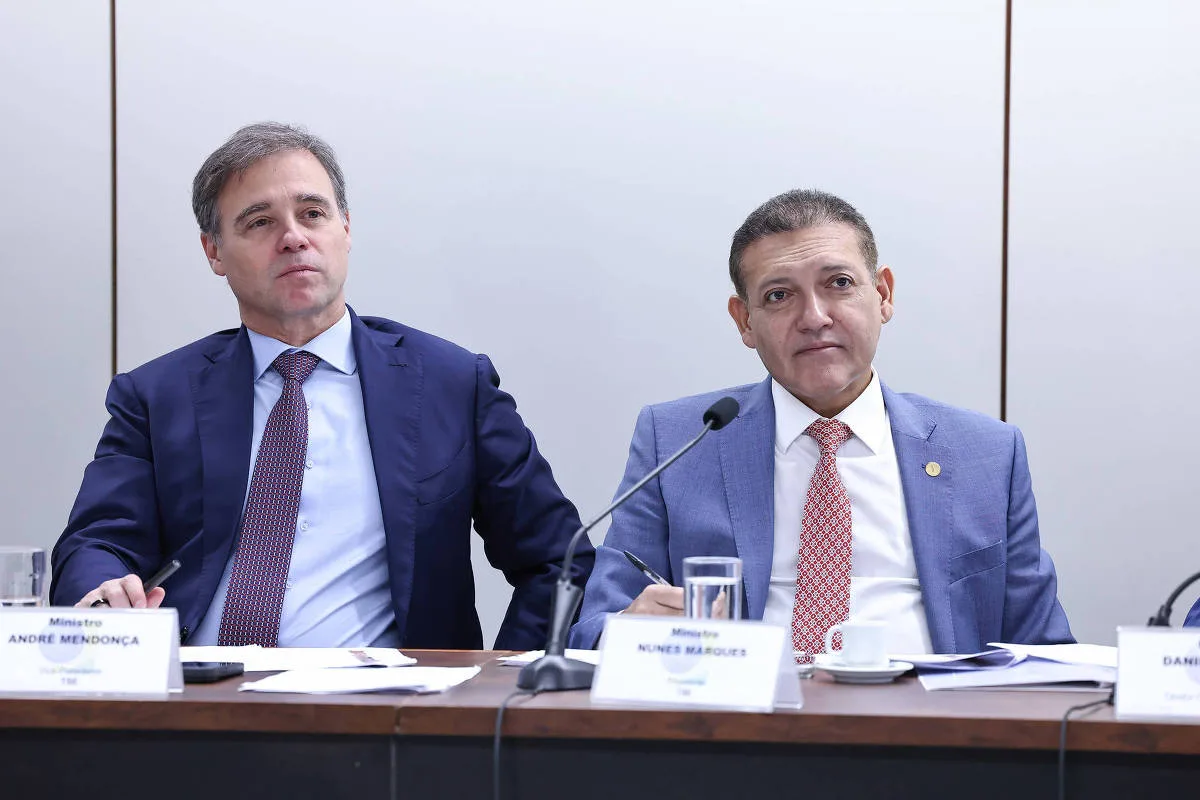 Mendonça e Kassio mandam tirar vídeos em que Lula e Janja falam em corte de ações sociais por Flávio
