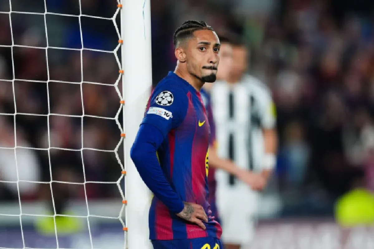 Barcelona confirma retorno de Raphinha para enfrentar o Betis na LaLiga