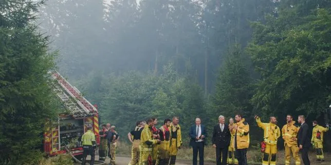 Incendie en Belgique : le feu dans les Hautes-Fagnes provoque un débat sur l’impréparation du pays au changement climatique