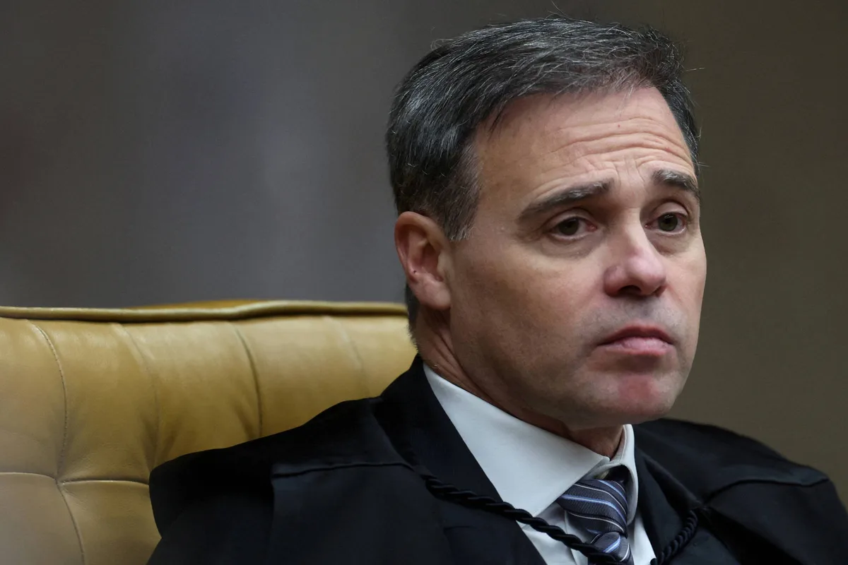 Mendonça diz que dados de celular de Vorcaro estão intocados e não atende Zanin