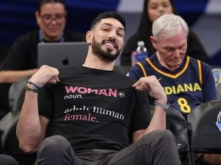 WNBA. Enes Kanter interdit d’accès par le Chicago Sky après son altercation avec Natasha Cloud