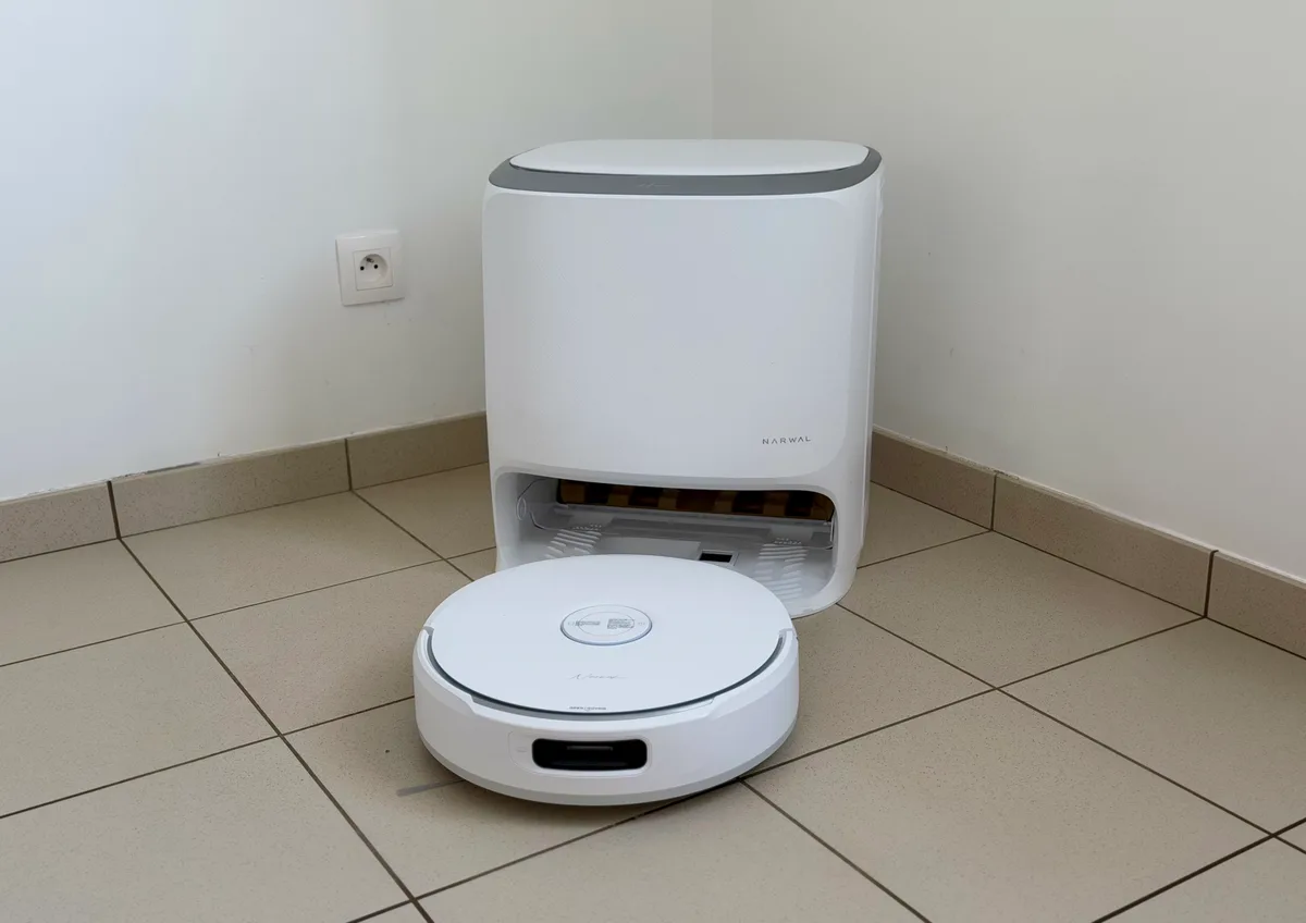Test Narwal Freo 20 : le robot qui lave large, mais pas en profondeur