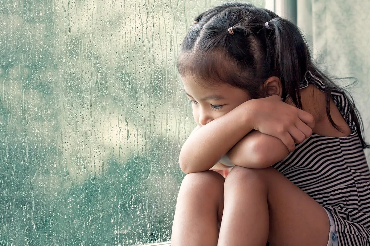 Perder a un progenitor duplica las tasas de problemas de salud mental entre los niños