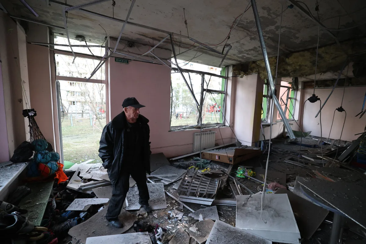 Russia strikes Kyiv and other Ukrainian cities, Poland scrambles jets