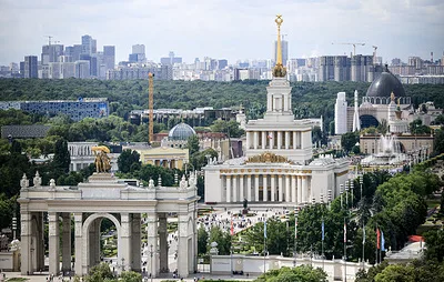 Эррол Маск назвал Москву самой красивой столицей в мире
