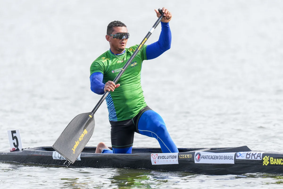 Mundial de canoagem: Isaquias Queiroz conquista ouro no C1 500m