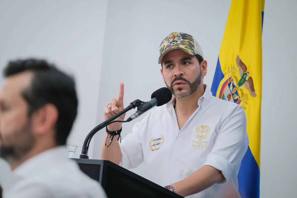 Abelardo de la Espriella informó la incautación de 885 kilos de cocaína en Cartagena que tenía como destino España: “La droga llegó desde Perú”