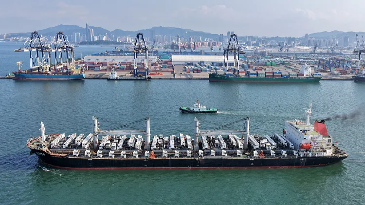 China's economy maintains steady momentum in first seven months
