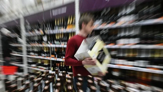 Раскрыто, в скольких регионах ограничат продажу алкоголя 1 сентября