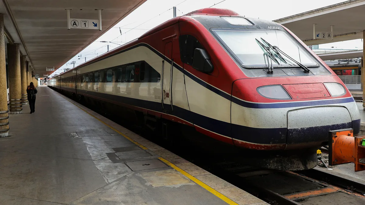 Autoridade da Concorrência defende abertura da ferrovia à entrada de novos operadores