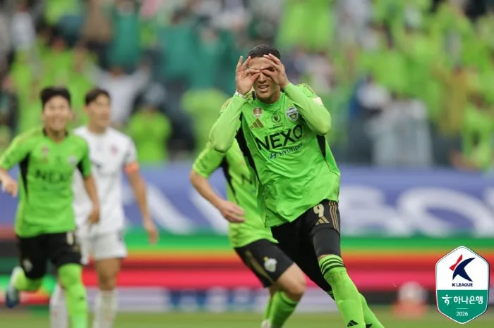 '5경기 만에 승리라니' 티아고 멀티골→김영빈 헤더골 폭발! 전북 현대, 제주SK 3-2 힘겹게 격파