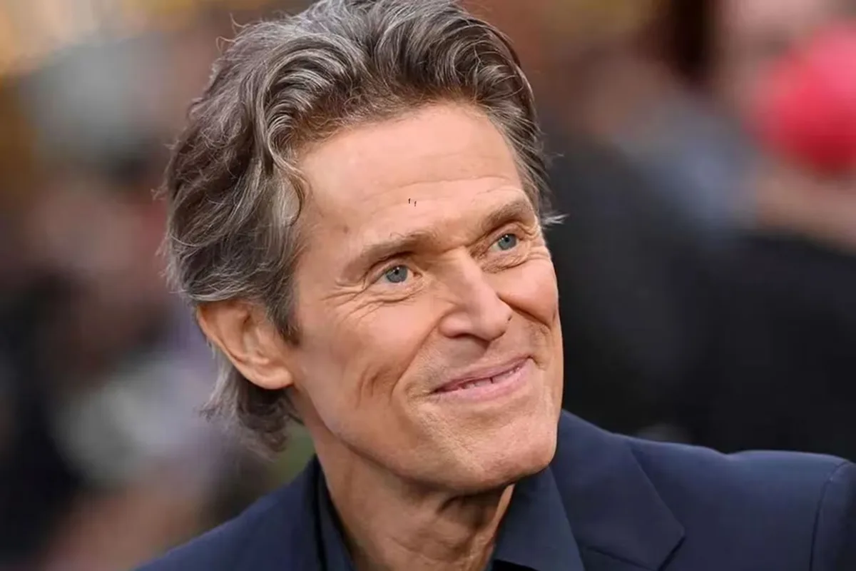 Willem Dafoe, a sus 71 años: “Nunca soy más feliz que lavando los platos, limpiando el estiércol de los animales o haciendo cosas sencillas”