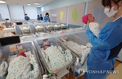 제천시, 9월부터 자녀 3명 이상 공무원 복지포인트 추가 지급