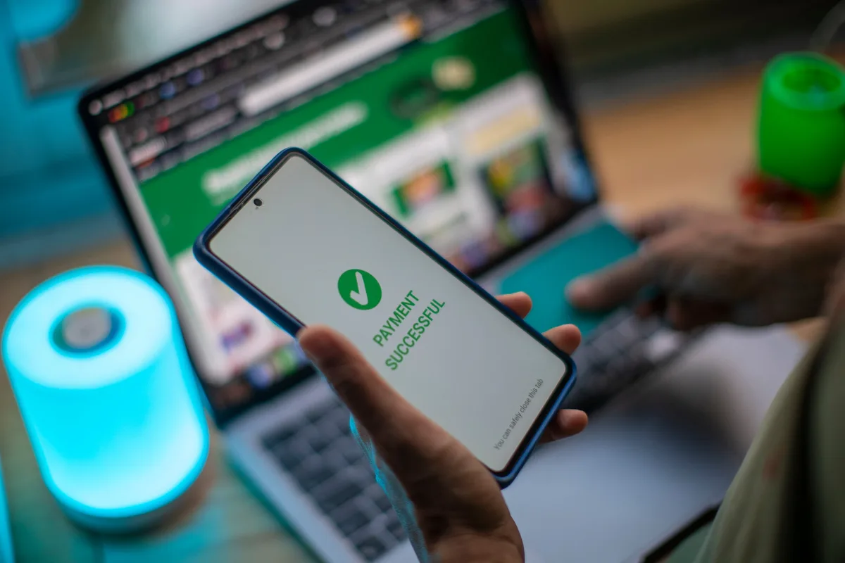 Bancos y fintech contraen el crédito al consumo mientras se enfocan en resolver la mora
