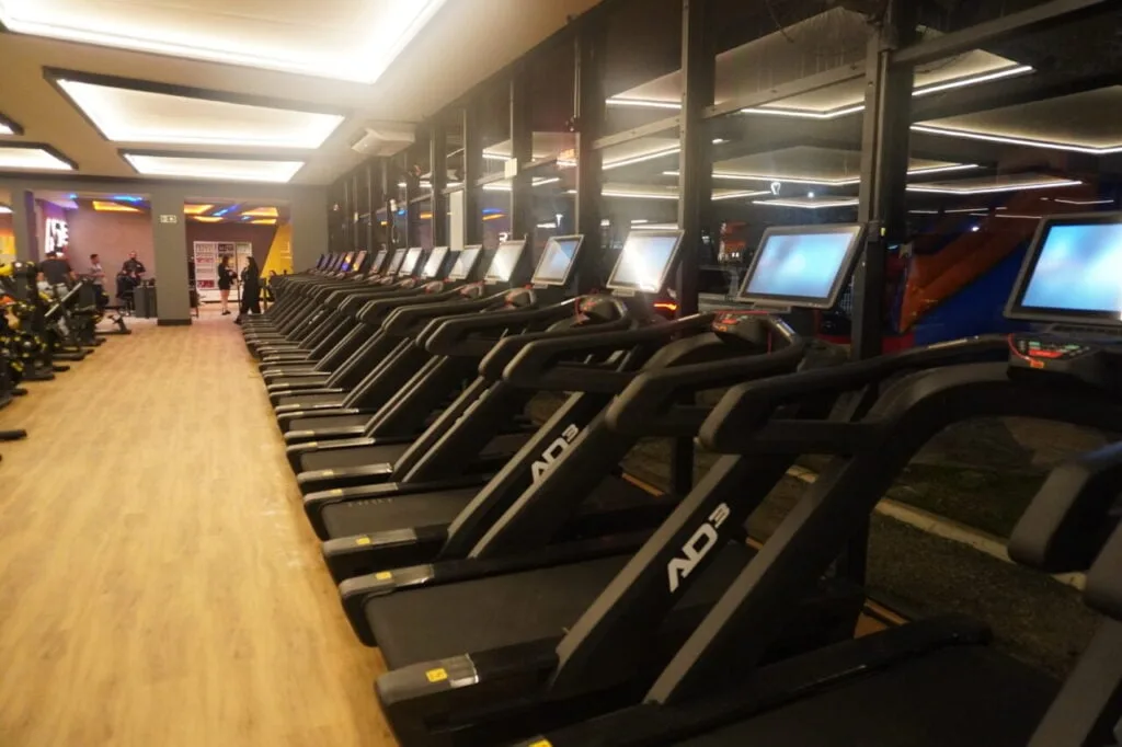 AD3 inaugura academia de 2.800 m² no Rebouças e amplia presença em Curitiba
