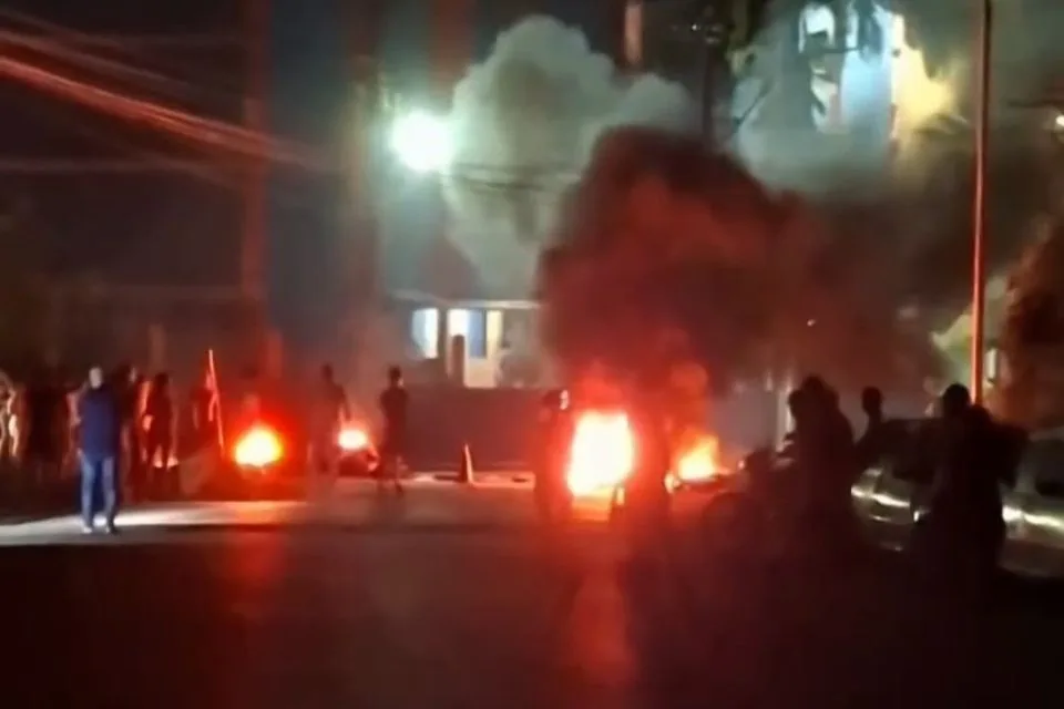 Protestan en El Paraíso de Puerto La Cruz, Anzoátegui, por constantes fallas eléctricas