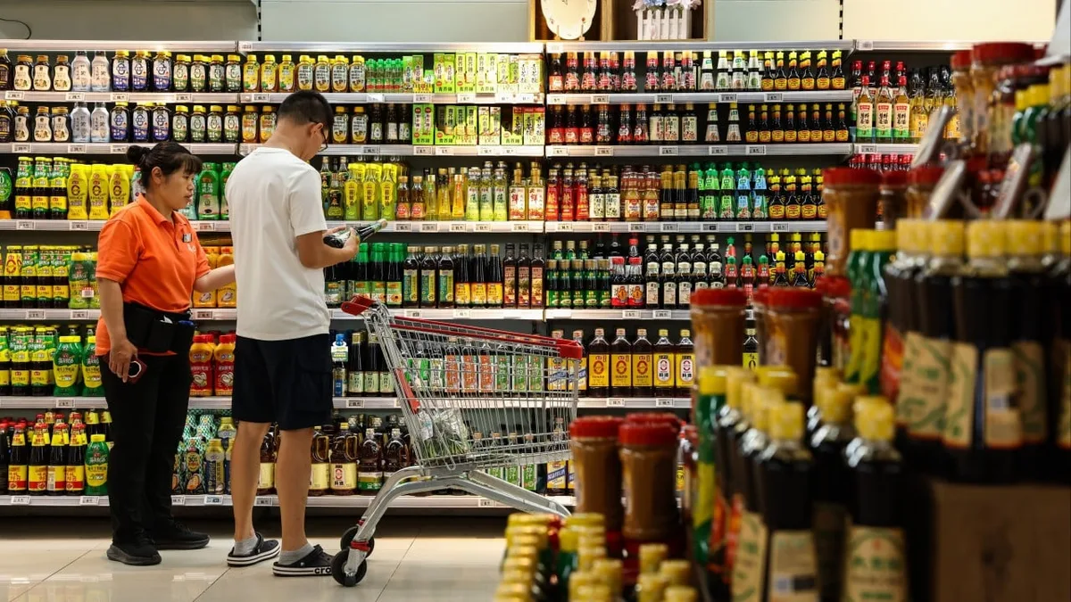 Why Chinese shoppers are ditching supermarkets for small ‘community stores’