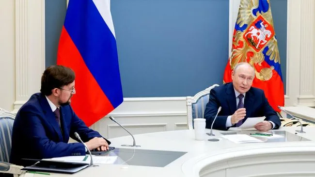 Путин более 2,5 часов общался с участниками съезда "Деловой России"