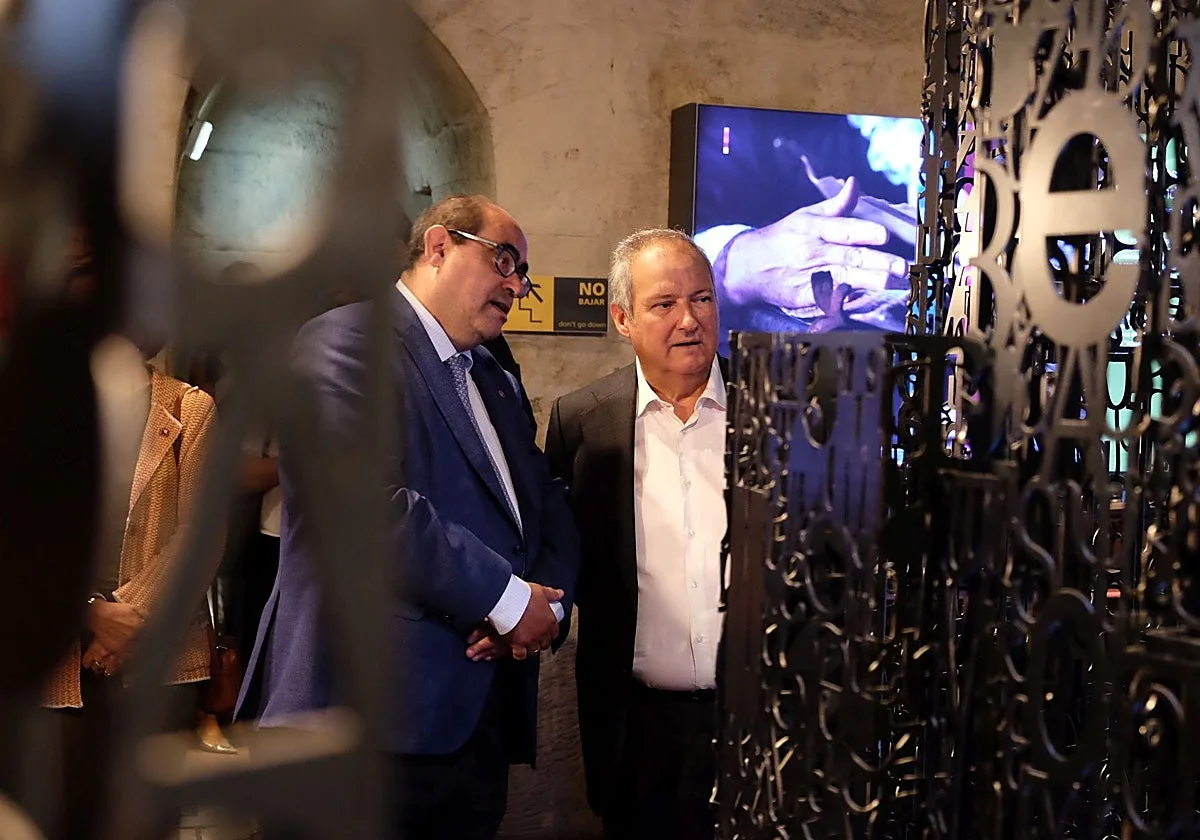 Hereu toma «nota» para transmitir a Sánchez y Puente la petición de mejorar las conexiones ferroviarias de Salamanca