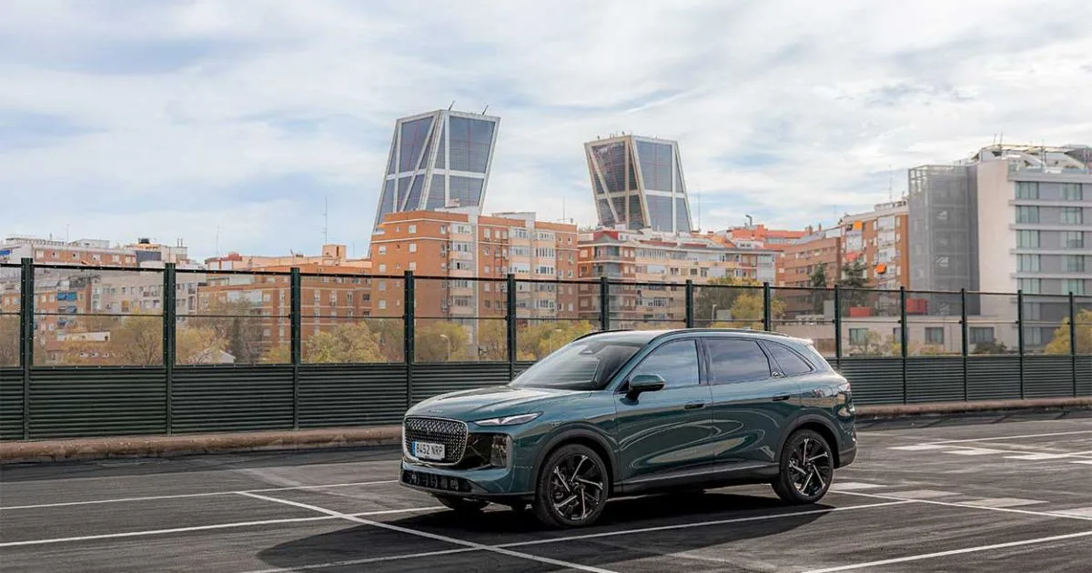 LEPAS debuta en España con el L8: elegancia, tecnología y más de 1.000 km de autonomía desde 33.990 euros