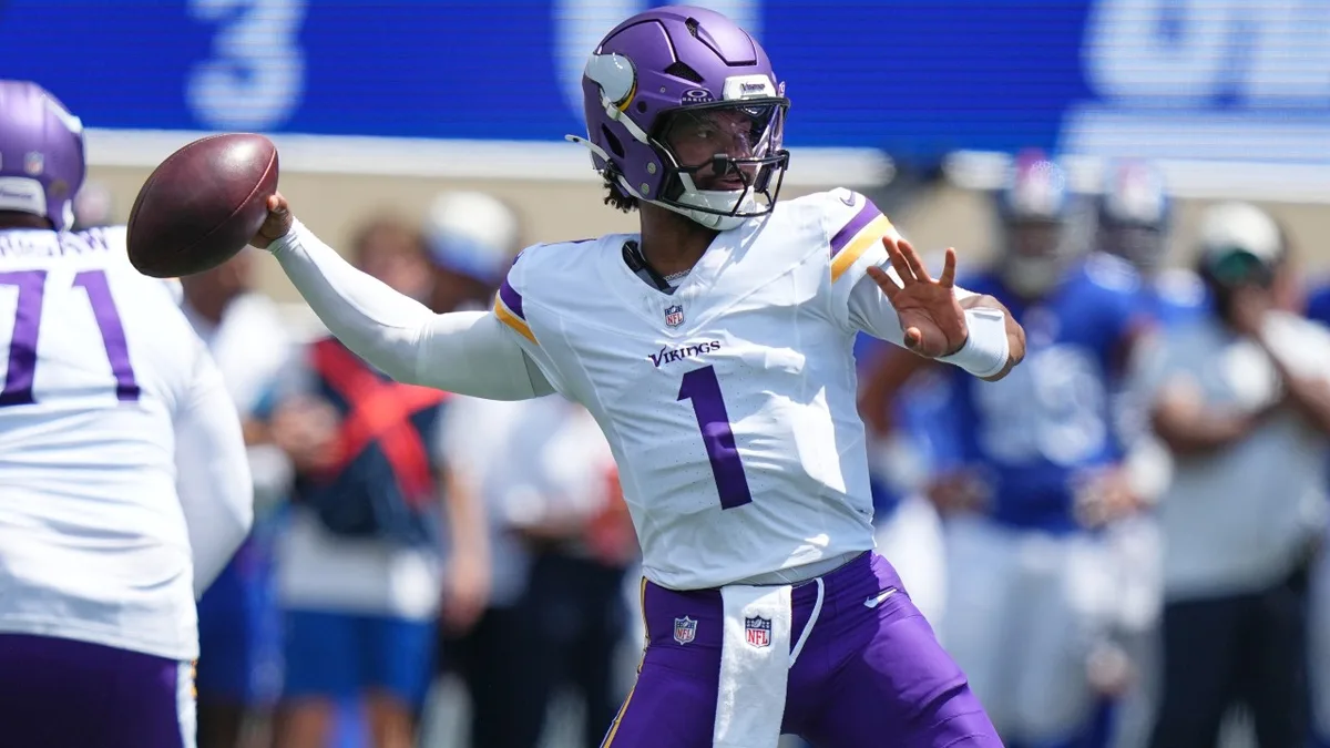 Murray debuts, trades TDs with Dart as Vikings beat Giants in pre-season
