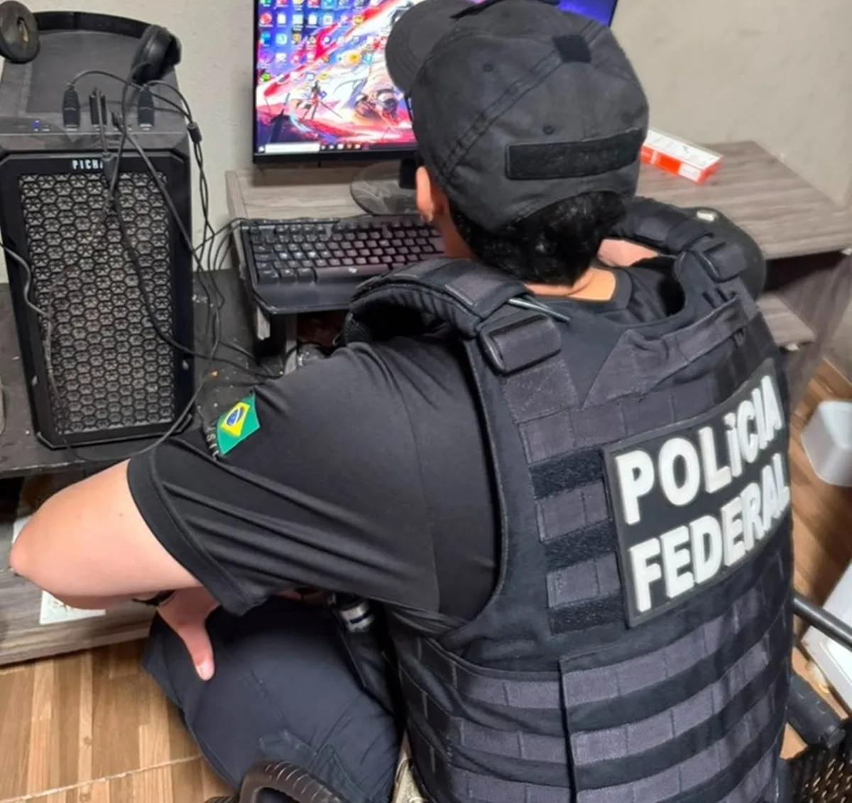 PF faz operação contra suspeito de armazenar conteúdo envolvendo abuso sexual infantojuvenil no sertão da PB