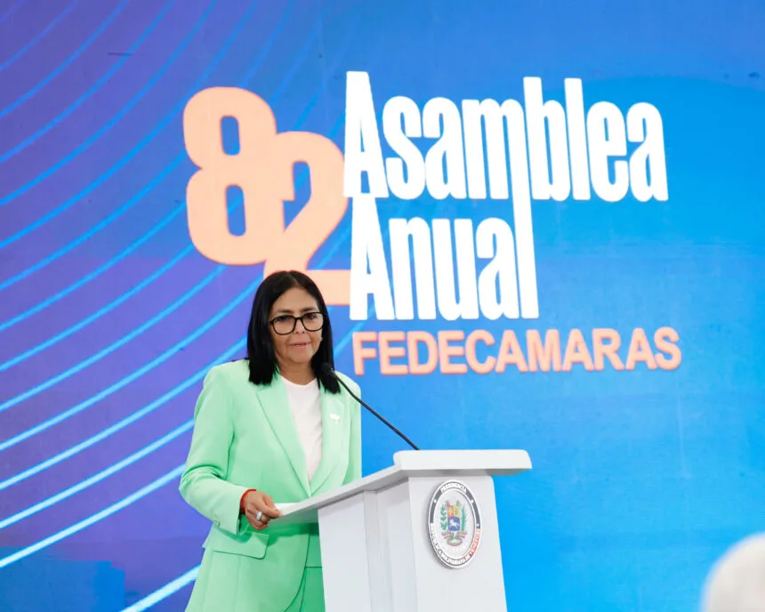 Delcy Rodríguez anuncia reforma tributaria