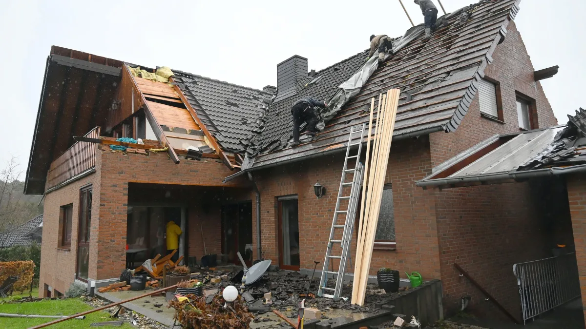 Immobilien vor Gericht: Verwalter darf Geld aus Rücklage vorübergehend umbuchen