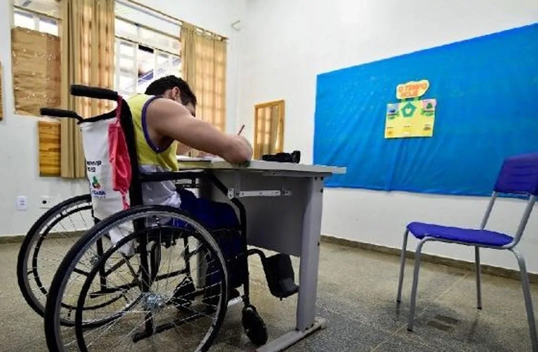 Falta de investimento expõe sucateamento da educação especial inclusiva no DF