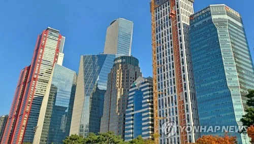 [특징주] KSS해운, 자사주 매입 소식에 17%대 급등 마감(종합)