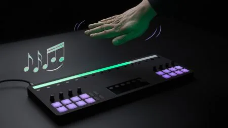 heise+ | Musizieren mit Handbewegungen in der Luft: Der Sway-Controller im Test