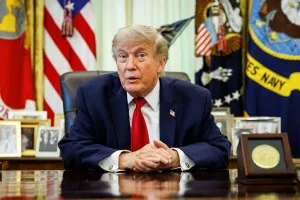 Trump divulga 1.156 transações com ativos, incluindo ações de Microsoft e Amazon