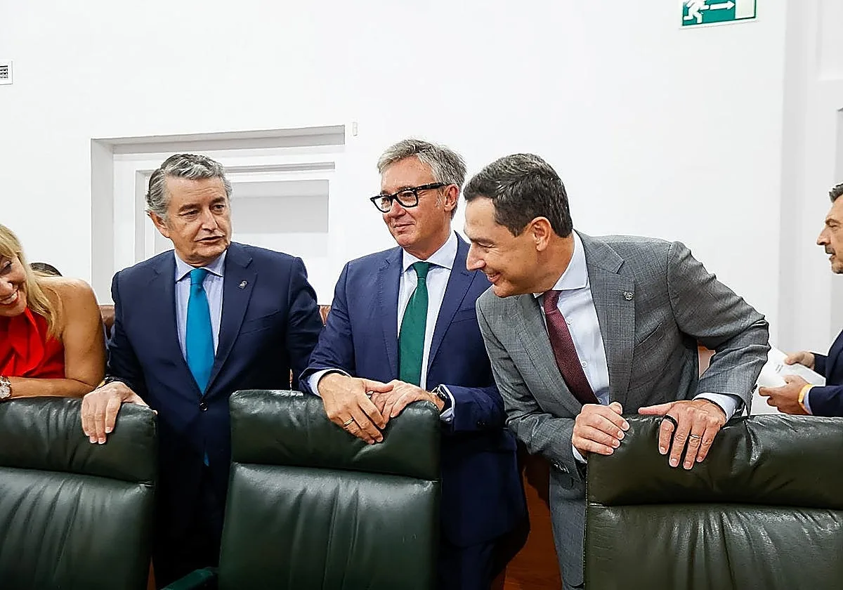 Cien días después, a PP y Vox les salen las cuentas en Andalucía